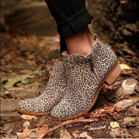 Lucky brand leopard print booties Clearance